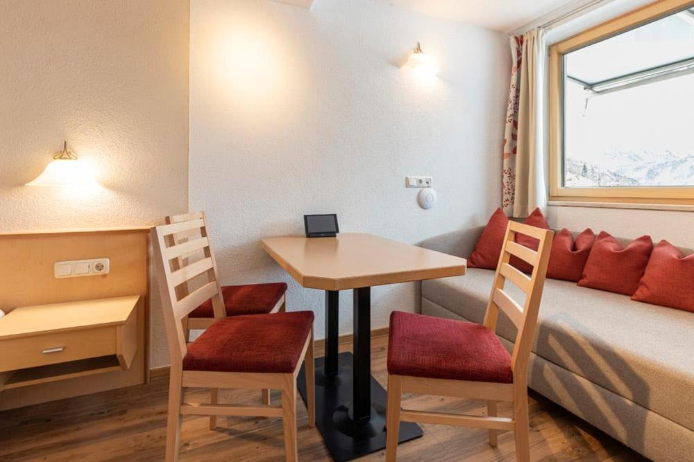 Edelweiss Ladis Inklusive Sommer Bergbahnticket Buitenkant foto